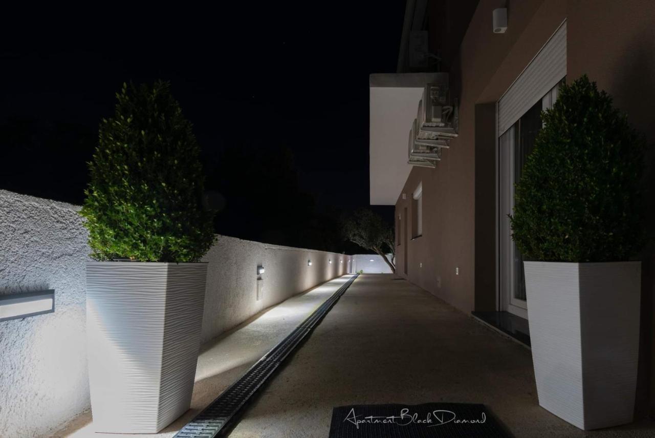 Apartment Black Diamond Ražanac Exterior foto
